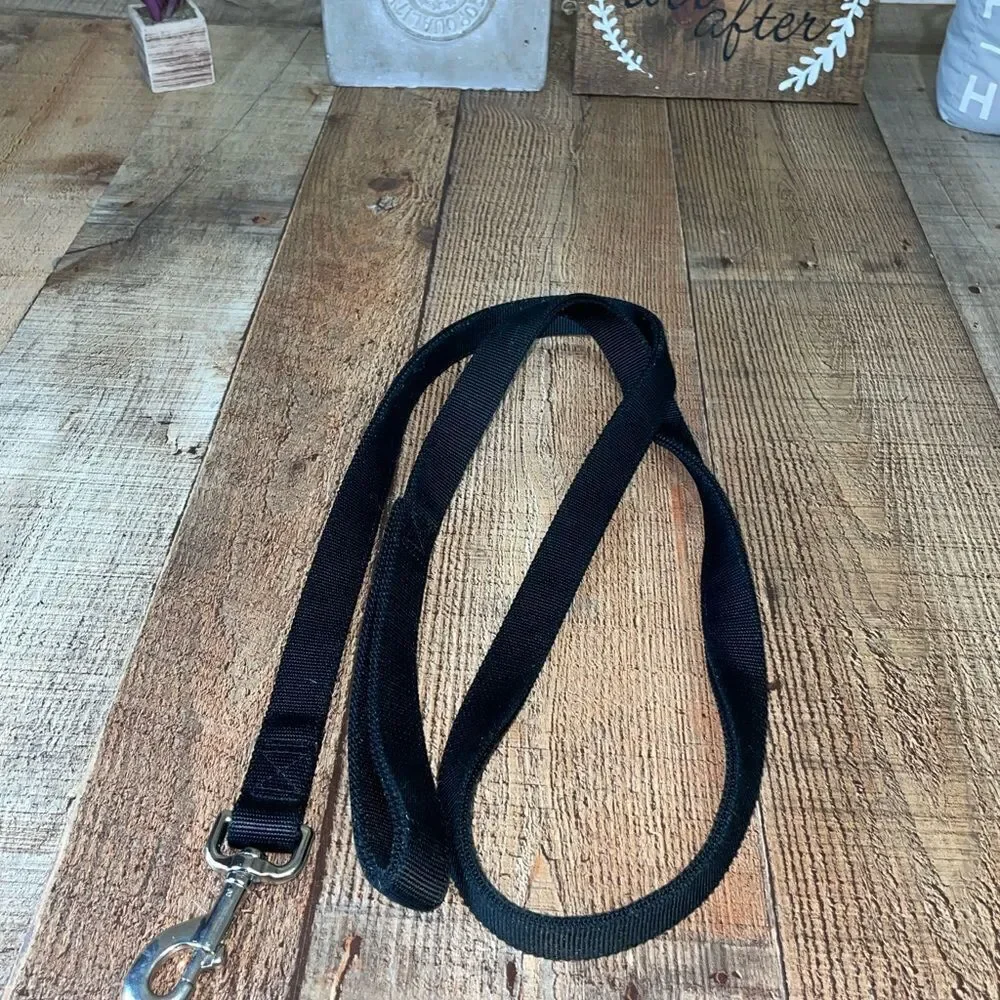 💜 Heavy duty black dog leash